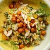 Nina’s Recept: Volkoren Couscous met Gekruide Kikkererwten & Yoghurt Hummus cover