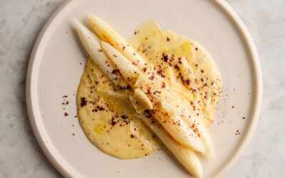 Nina’s Recept: Asperges met Olijfolie Blender-Hollandaise
